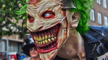 Illustration de l'article Urban Comics distribuera le masque du Joker lors de la Paris Comics Expo