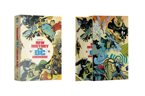 Couverture de l'album Coffret New History of DC Universe