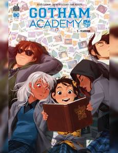 Aperçu 1 de l'album Gotham Academy tome 3 - Yearbook