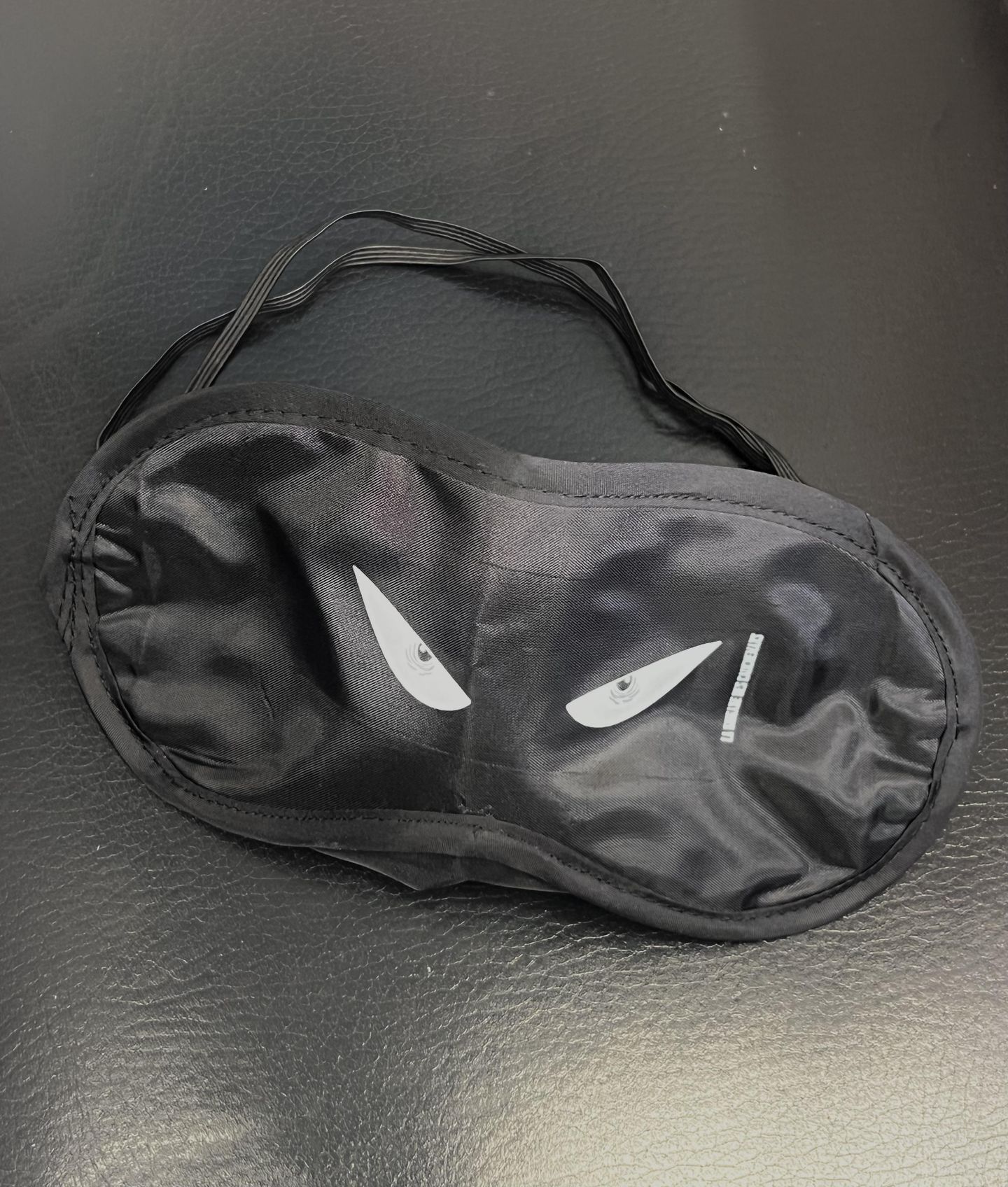 La Brigade des Cauchemars - Masque de nuit offert